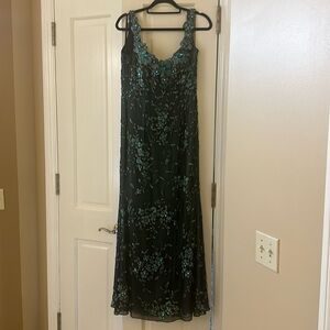 Gorgeous Stephen Yearick sequin gown.